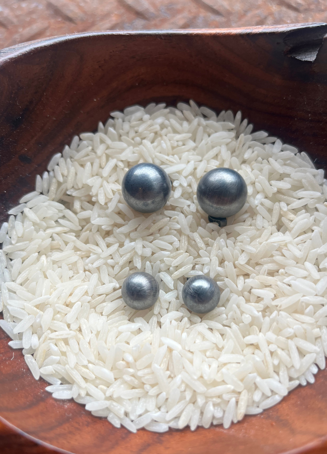 Navajo Pearl Post Earrings